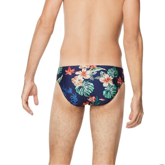 Men’s Speedo size 36 available Runs small - Picture 2 of 2